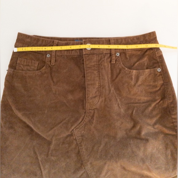 Old Navy Brown Corduroy Women's Skirt SZ 4 Short Skirt - Picture 3 of 6